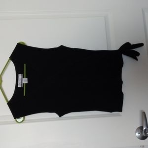 Nine & Company Large sleeveless v neck, nylon, NWOT